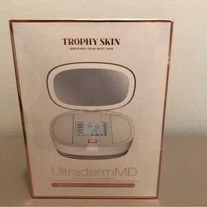 UltradermMD Skincare Device - Lilac